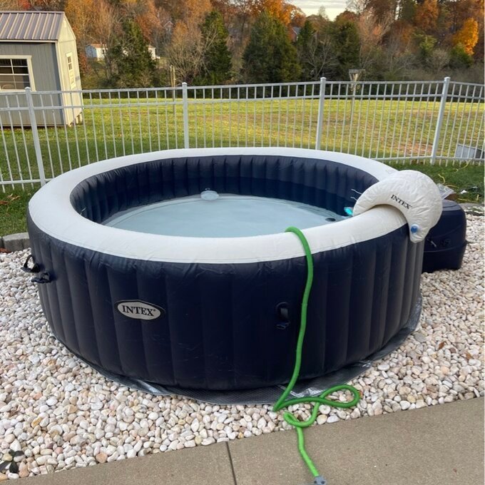 INTEX 6 - PERSON 170 - JET VINYL ROUND INFLATABLE HOT TUB IN DARK BLUE