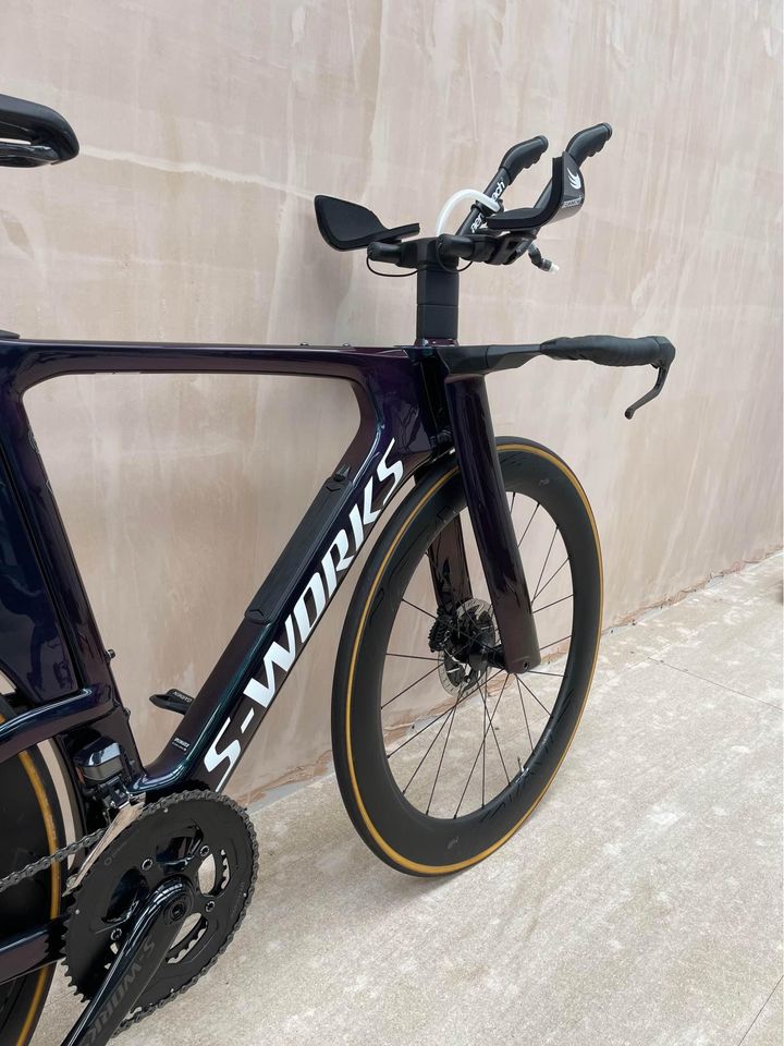 Limited edition s-works shiv 1/500 bikes Only been on road onceLimited edition s-works shiv 1/500 bikes