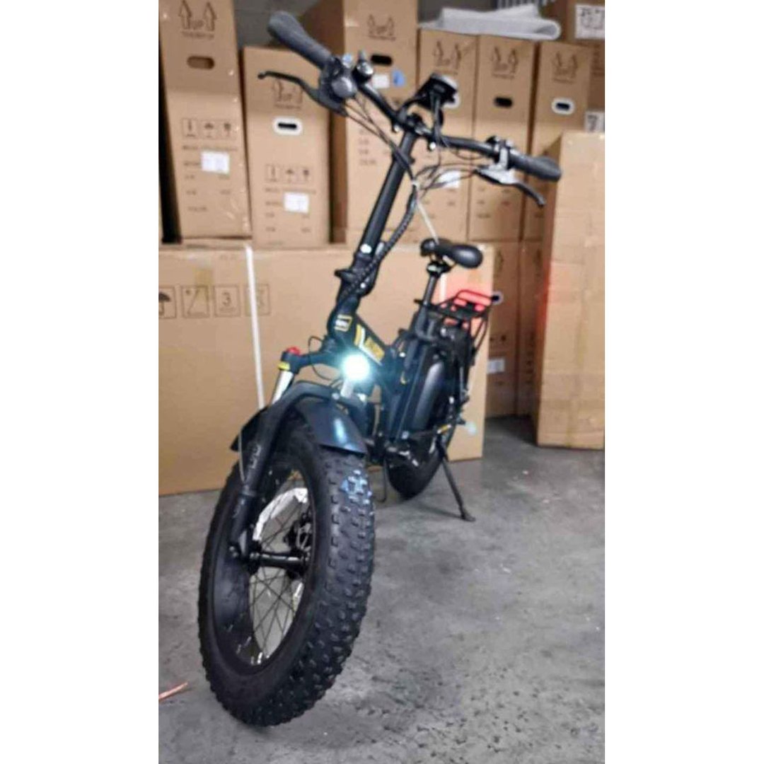 Folding electric bicycle in quiete new condition available,inbox for final quote